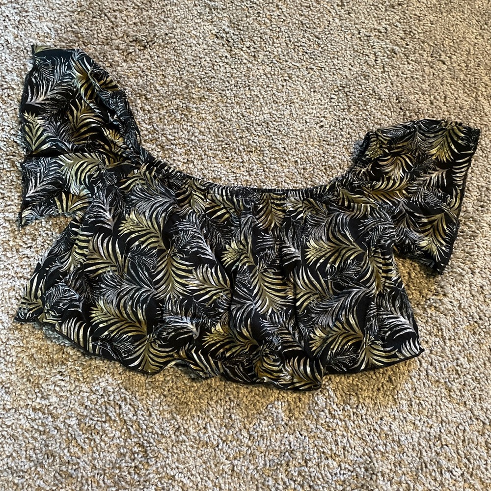 Forever 21 Off the shoulder crop